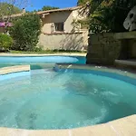 Sun Flower House * Collias