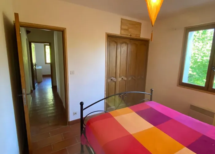 Sun Flower House Collias